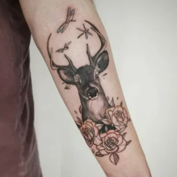 Tato Rusa Hutan Scandinavia